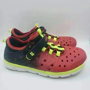STRIDE RITE Made 2 Play Phibian Red Black Shoes Size 2 Kid Child Boy